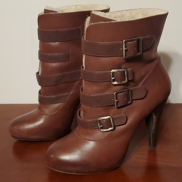 Gianni Bini Shoes - Gianni Bini sherpa lined booties,size 9